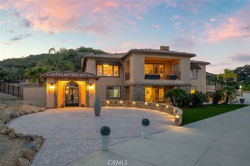 36505 Calle De Lobo, Murrieta, CA, 92562-8662 | Card Image