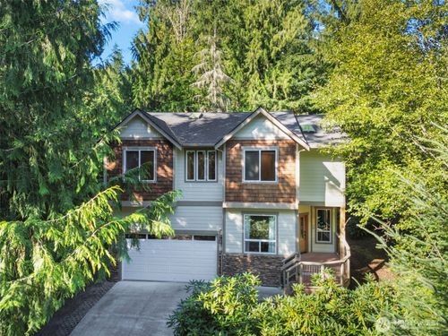 16 Plum Ln, Bellingham, WA, 98229-7630 | Card Image