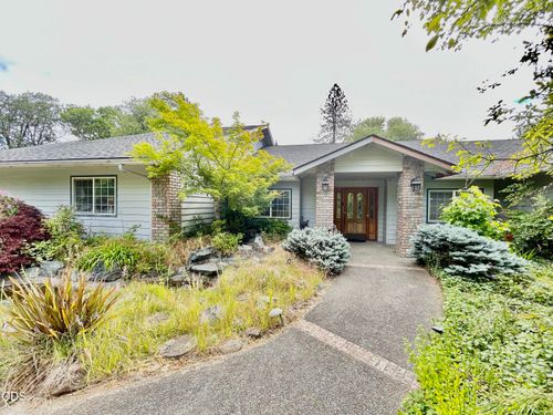 2075 Sw Allen Creek Road, Grants Pass, OR, 97527 | Card Image