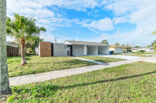 949 Levitt Pkwy, ROCKLEDGE, FL, 32955-4038 | Card Image