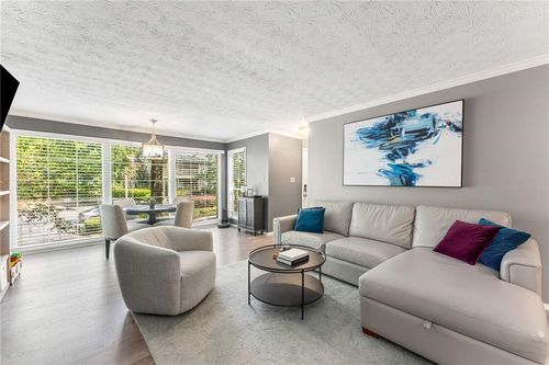 307 Country Park Dr Se, Smyrna, GA, 30080-8217 | Card Image