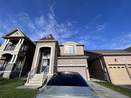 438 Kwapis Blvd, Newmarket, ON, L3X3K4 | Card Image