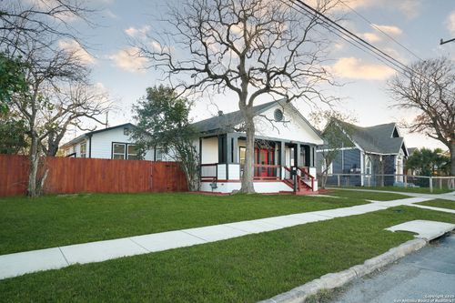 1222 Hays St, San Antonio, TX, 78202-2015 | Card Image