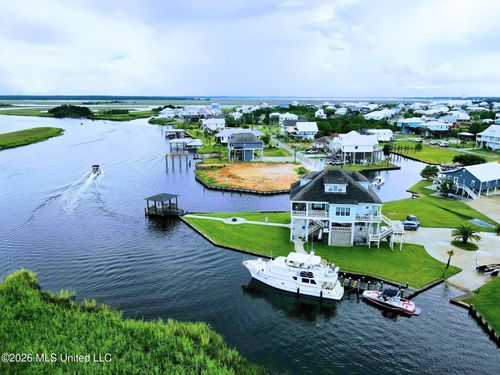 11399 Texas St, Bay Saint Louis, MS, 39520-7005 | Card Image