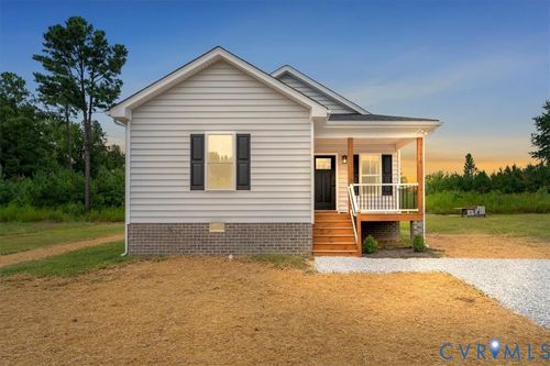 1010 Nottoway Ave, Blackstone, VA, 23824-2904 | Card Image