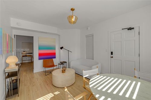 209-4812 Pine Tree Dr, Miami Beach, FL, 33140-3148 | Card Image