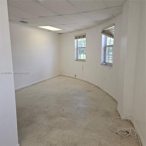 b-6087 Nw 17th Ave, Miami, FL, 33142 | Card Image