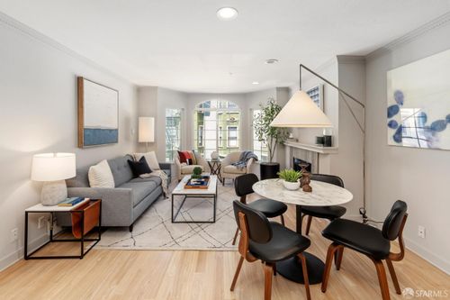 3-1565 Sacramento St, San Francisco, CA, 94109-3898 | Card Image