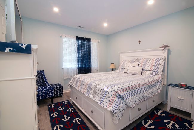 APT-306 - 1 Mansfield Grove Rd, Condo with 2 bedrooms, 2 bathrooms and null parking in East Haven CT | Image 19