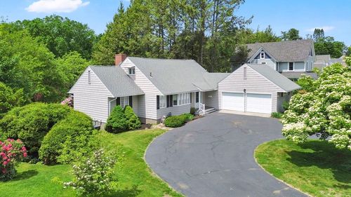 135 Rogers Ave, West Springfield, MA, 01089-1919 | Card Image