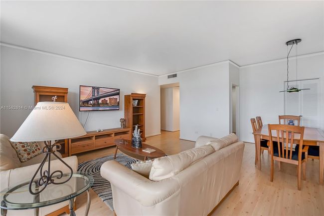 APT-904 - 700 Biltmore Way, Condo with 1 bedrooms, 1 bathrooms and null parking in Coral Gables FL | Image 8
