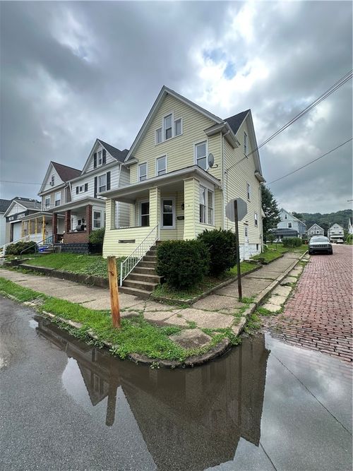 431 W Wayne St, Butler, PA, 16001-5851 | Card Image