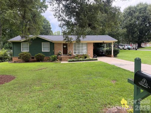 l-34-1104 Hillcrest Dr, Cherryville, NC, 28021-2715 | Card Image