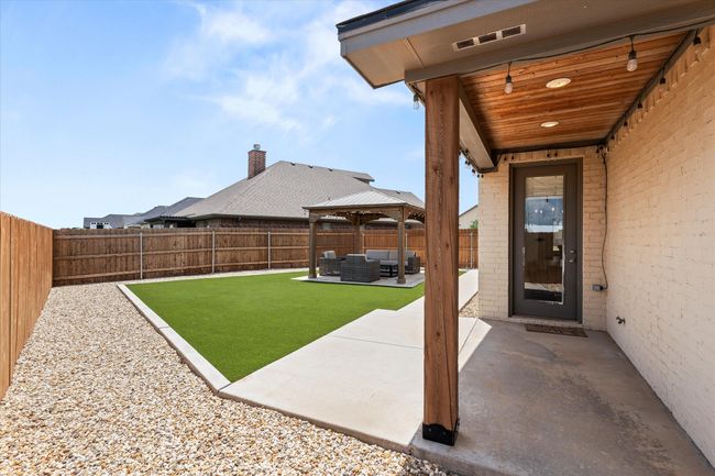 1212 N Fulton Ave, House other with 3 bedrooms, 2 bathrooms and null parking in Lubbock TX | Image 28