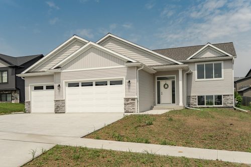1812 Brandt Dr Ne, Byron, MN, 55920-5519 | Card Image