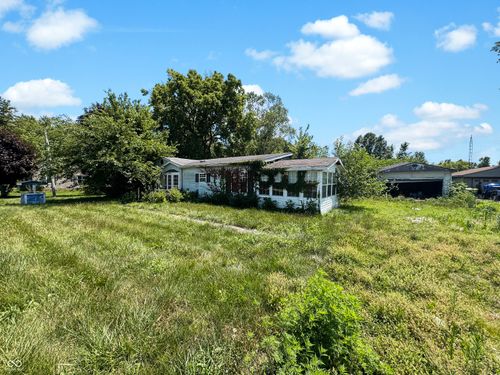 5789 W 300 N, Greenfield, IN, 46140-8305 | Card Image