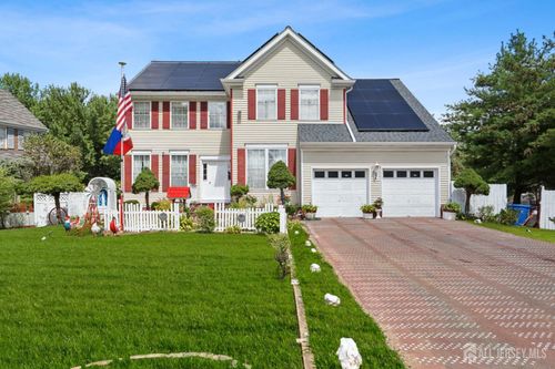 2 Golfview Ct, Monroe, NJ, 08831-5201 | Card Image