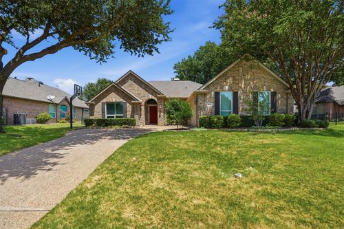 900 Muirfield Dr, Mansfield, TX, 76063-3817 | Card Image