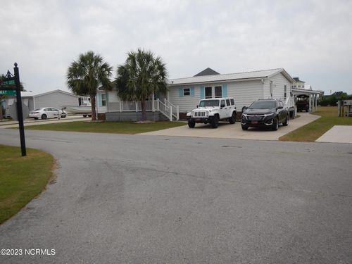 225 Blue Goose Ln, Newport, NC, 28570-8046 | Card Image