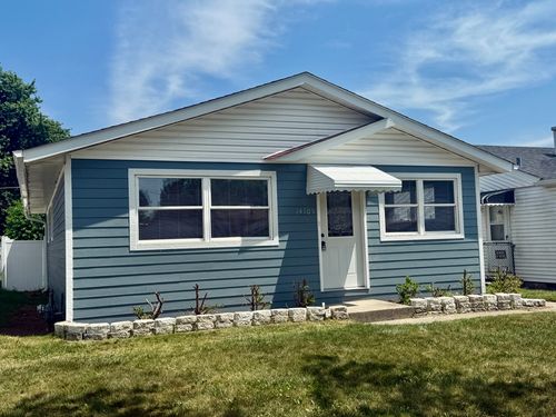 14105 S Saginaw Ave, Burnham, IL, 60633-2110 | Card Image