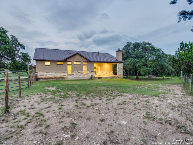 629 Windmill Ranch Rd, House other with 4 bedrooms, 5 bathrooms and null parking in Spring Branch TX | Image 24