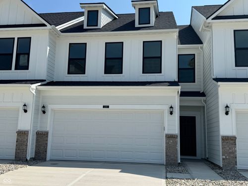 3291 Haflinger Dr, Zionsville, IN, 46077-0448 | Card Image
