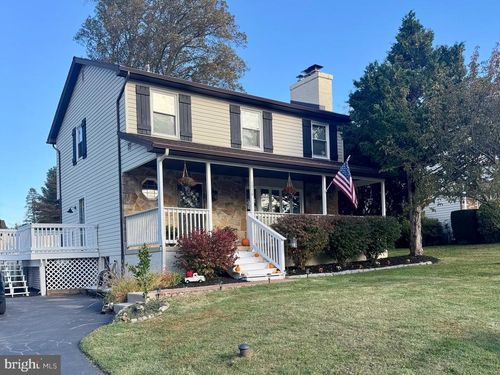 1918 Susan Ln, Upper Chichester, PA, 19061-2622 | Card Image