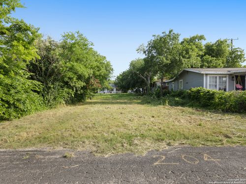 204 Orphan, San Antonio, TX, 78202-2547 | Card Image