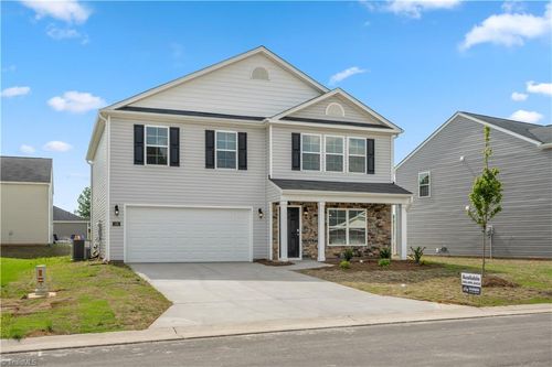 117 Greenbrier Way, Stoneville, NC, 27048 | Card Image