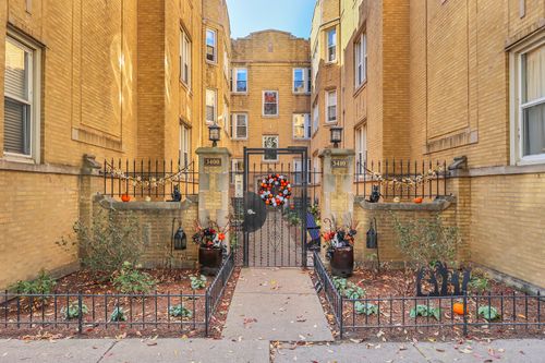 1-3404 N Bell Ave, Chicago, IL, 60618-4874 | Card Image