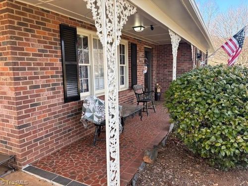 927 Shingle Gap Road, Purlear, NC, 28665 | Card Image