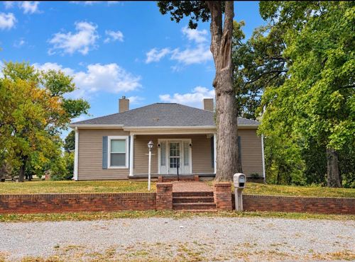 2919 Old Clarksville Pike, Hopkinsville, KY, 42240-4913 | Card Image