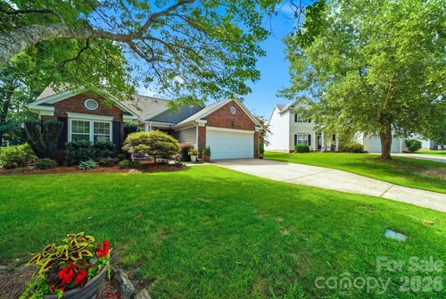 1347 Eisenhower Pl Nw, Concord, NC, 28027-8062 | Card Image