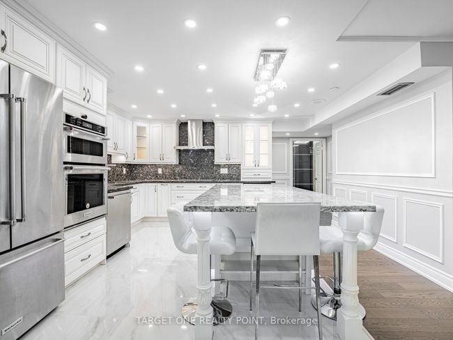 608 - 65 Spring Garden Ave, Condo with 4 bedrooms, 2 bathrooms and 1 parking in North York ON | Image 13