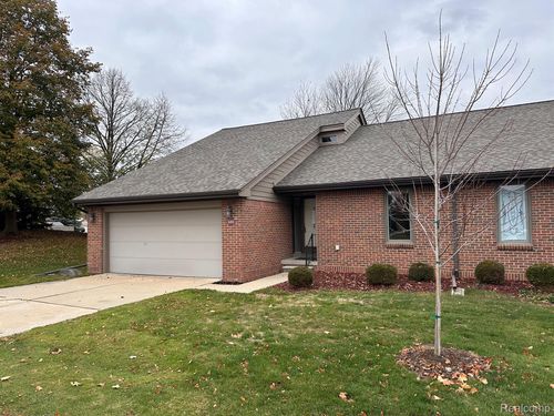 1-15911 N Meadows Drive E, Macomb Township, MI, 48044 | Card Image
