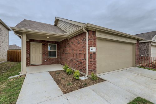 3209 Turkey Trot Ct, McKinney, TX, 75071-3935 | Card Image