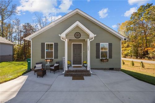 102 E Gene Hairston St, Madison, NC, 27025-1720 | Card Image