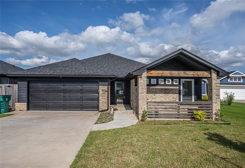 8516 Gibbs Drive, Oklahoma City, OK, 73135 | Card Image
