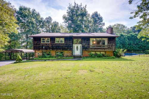 700 Kentucky Ave, Bluff City, TN, 37618-2943 | Card Image