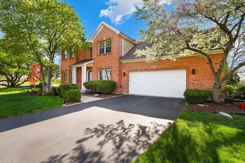 1004 Hamlet Rd, Naperville, IL, 60564-4153 | Card Image