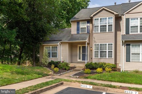 5610 Gosling Ct, CLIFTON, VA, 20124-1086 | Card Image
