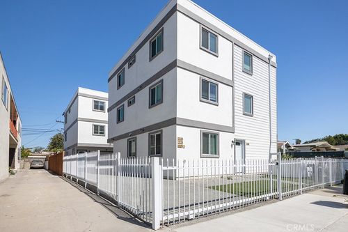 2125 S West View St, Los Angeles, CA, 90016-2329 | Card Image