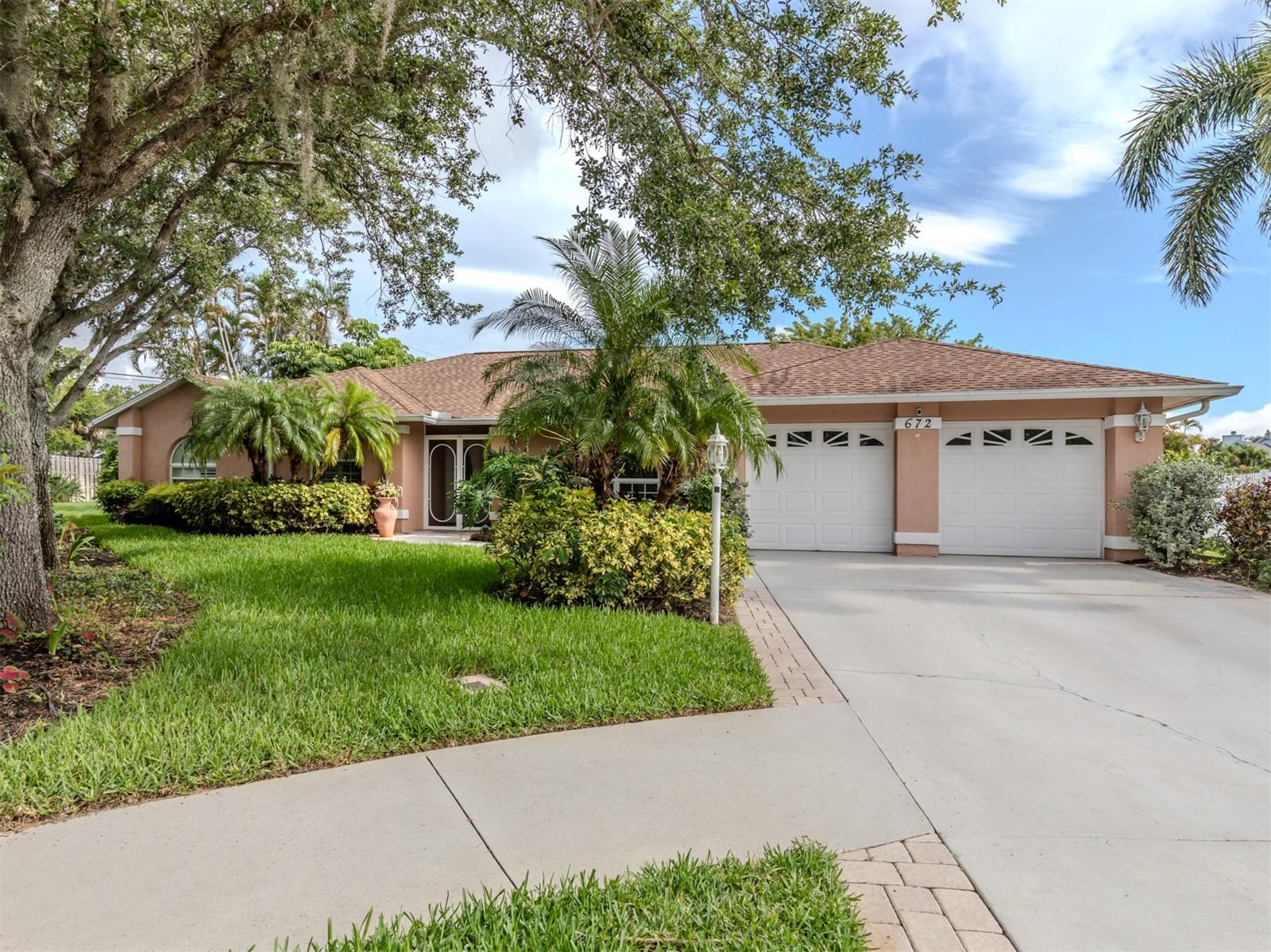 Eastpointe Ct, Sarasota, FL 34232