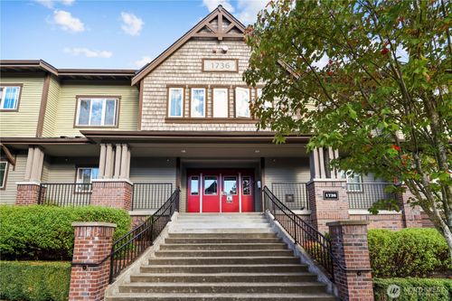 c-205-1736 10th Ave Ne, Issaquah, WA, 98029-5422 | Card Image