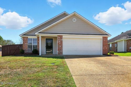 121 Brooklynn St, Byram, MS, 39272-4517 | Card Image