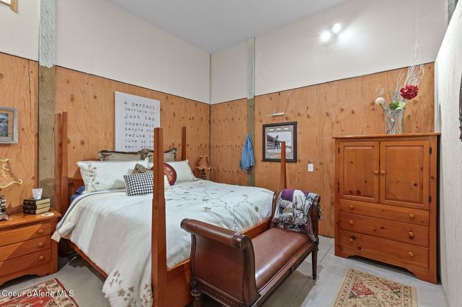 Non Conforming Bedroom #2 | Image 21