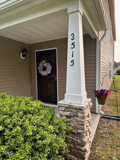 3515 Mountain Brook Cir, Durham, NC, 27704-3886 | Card Image