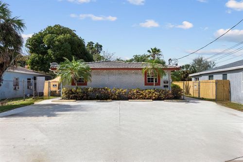 617 Nw 15th Ave, Pompano Beach, FL, 33069-2828 | Card Image