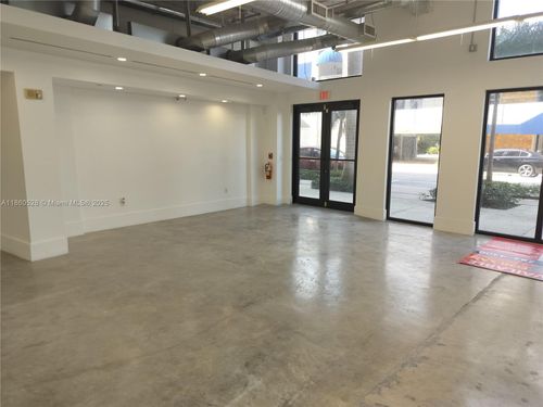 140 Madeira Ave, Coral Gables, FL, 33134-4552 | Card Image