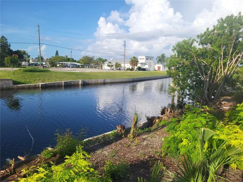 6730 Saltwater Blvd, HUDSON, FL, 34667-7601 | Card Image